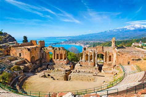 Das Teatro Greco di Taormina: Ein antikes Juwel mit atemberaubendem Blick auf die sizilianische Küste!