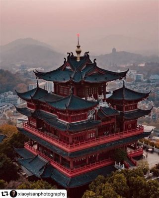 Der Pavillon des Liedes der Herbstsonne: Ein Ort der Poesie und spiritueller Ruhe in Hangzhou!